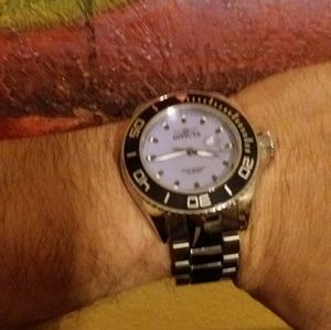 Invicta pro diver